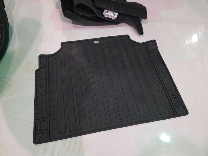 2022 Land Rover Defender 110 X-Dynamic HSE