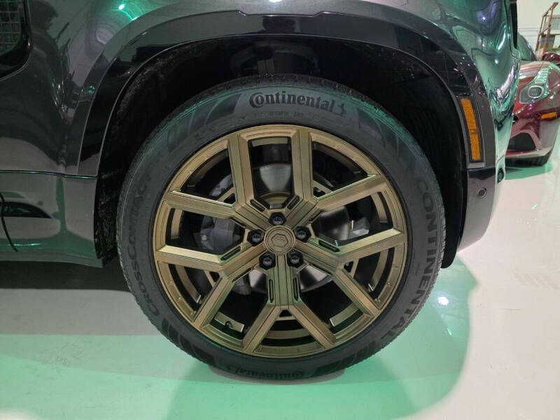 2022 Land Rover Defender 110 X-Dynamic HSE