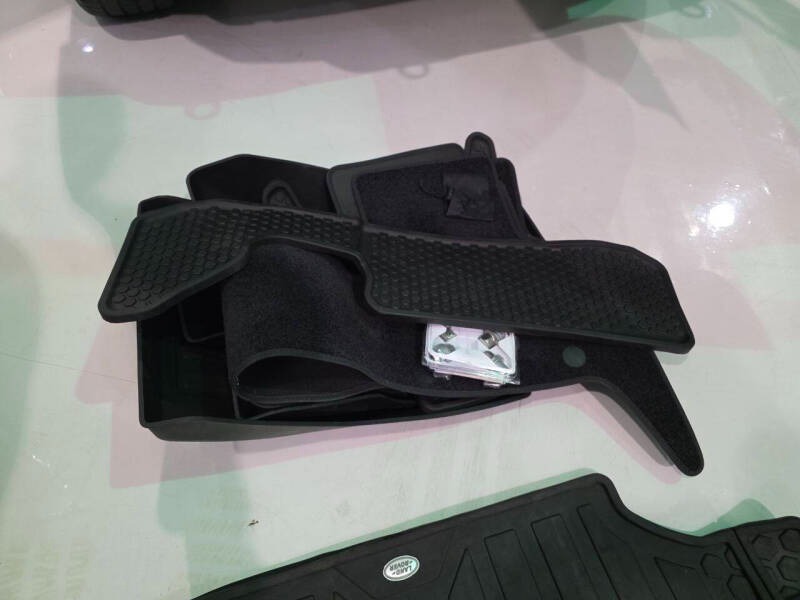 2022 Land Rover Defender 110 X-Dynamic HSE