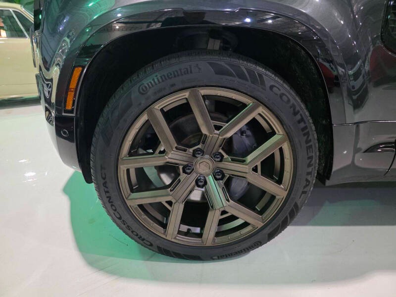 2022 Land Rover Defender 110 X-Dynamic HSE