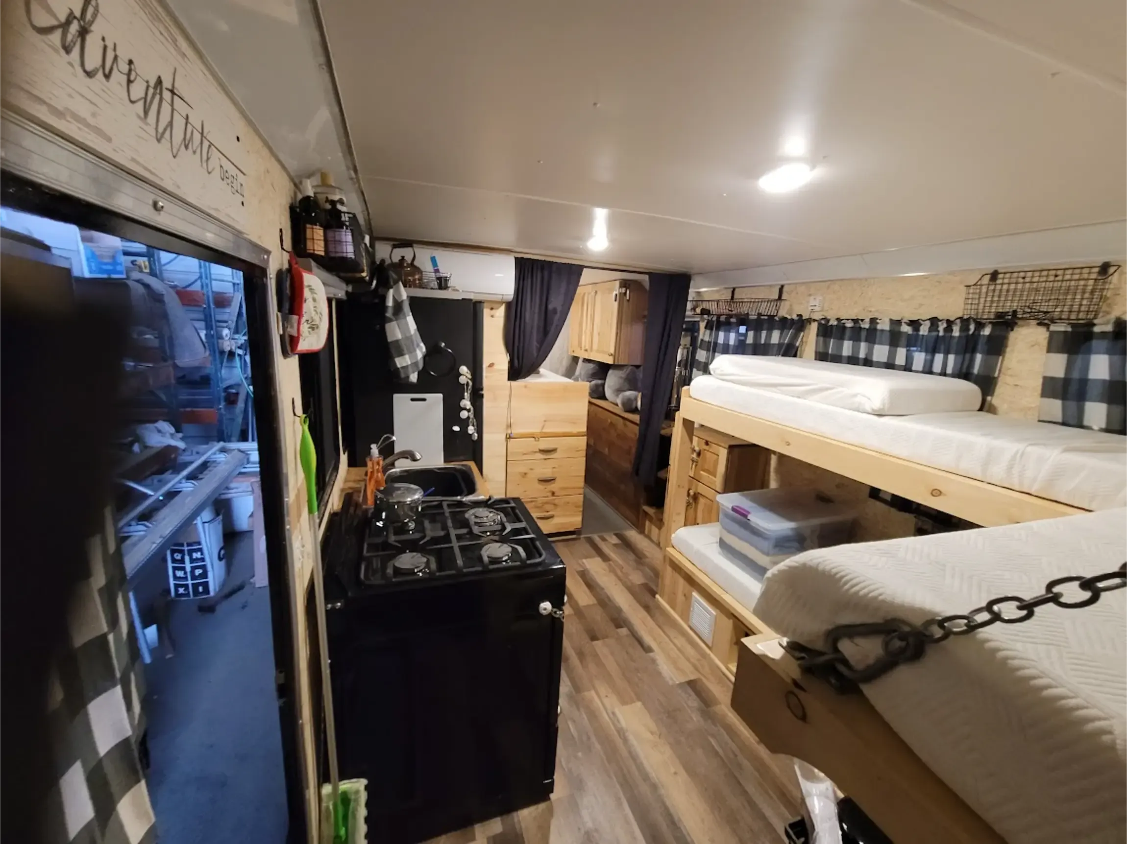 Modified 2022 Ford F-250 Super Duty Lariat