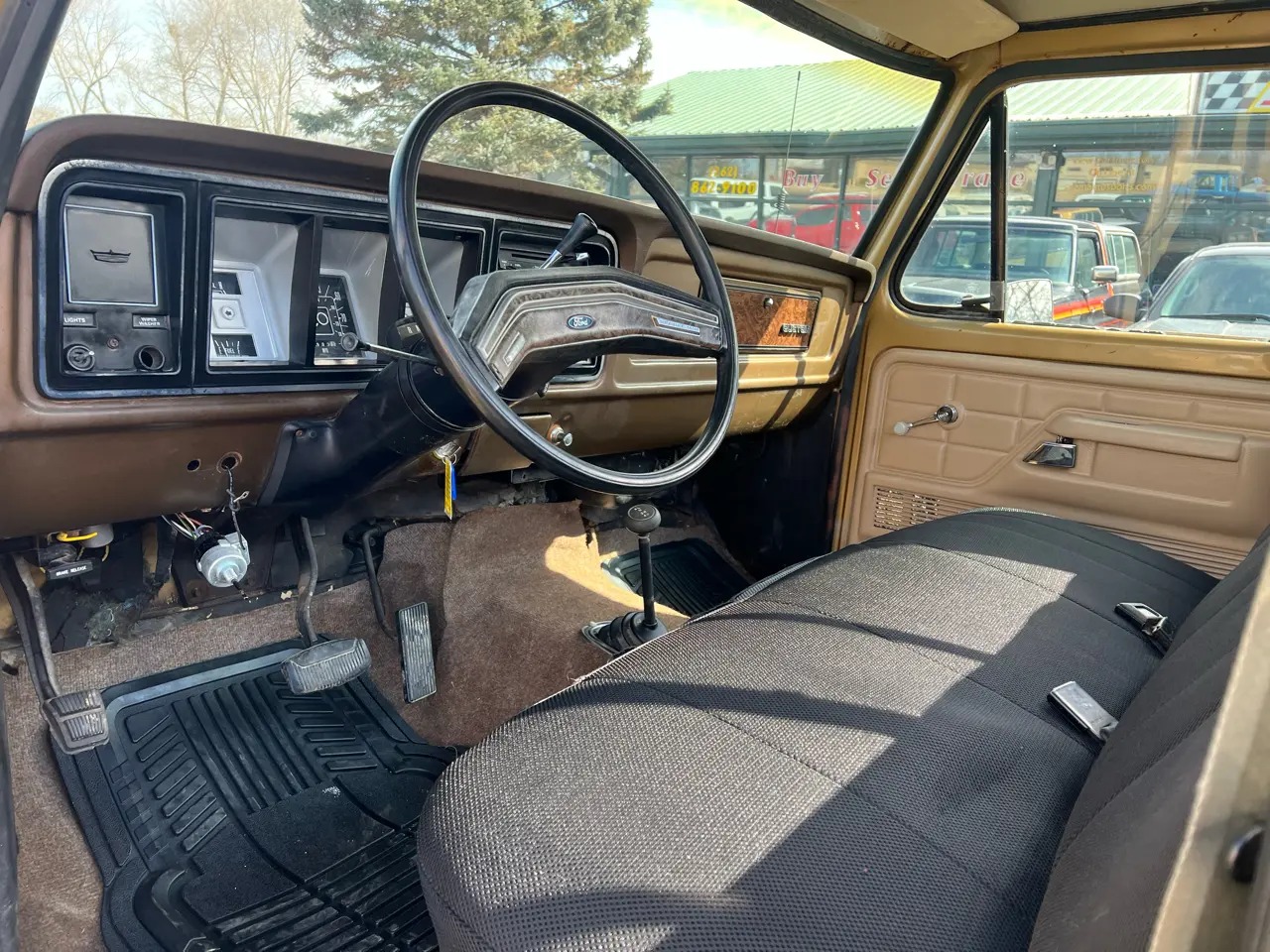 1979 Ford F-150 4×4 - 5