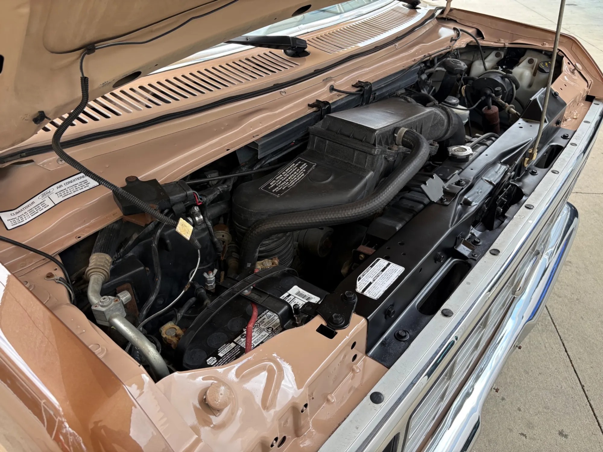 1987 Ford Econoline Conversion Van E-150