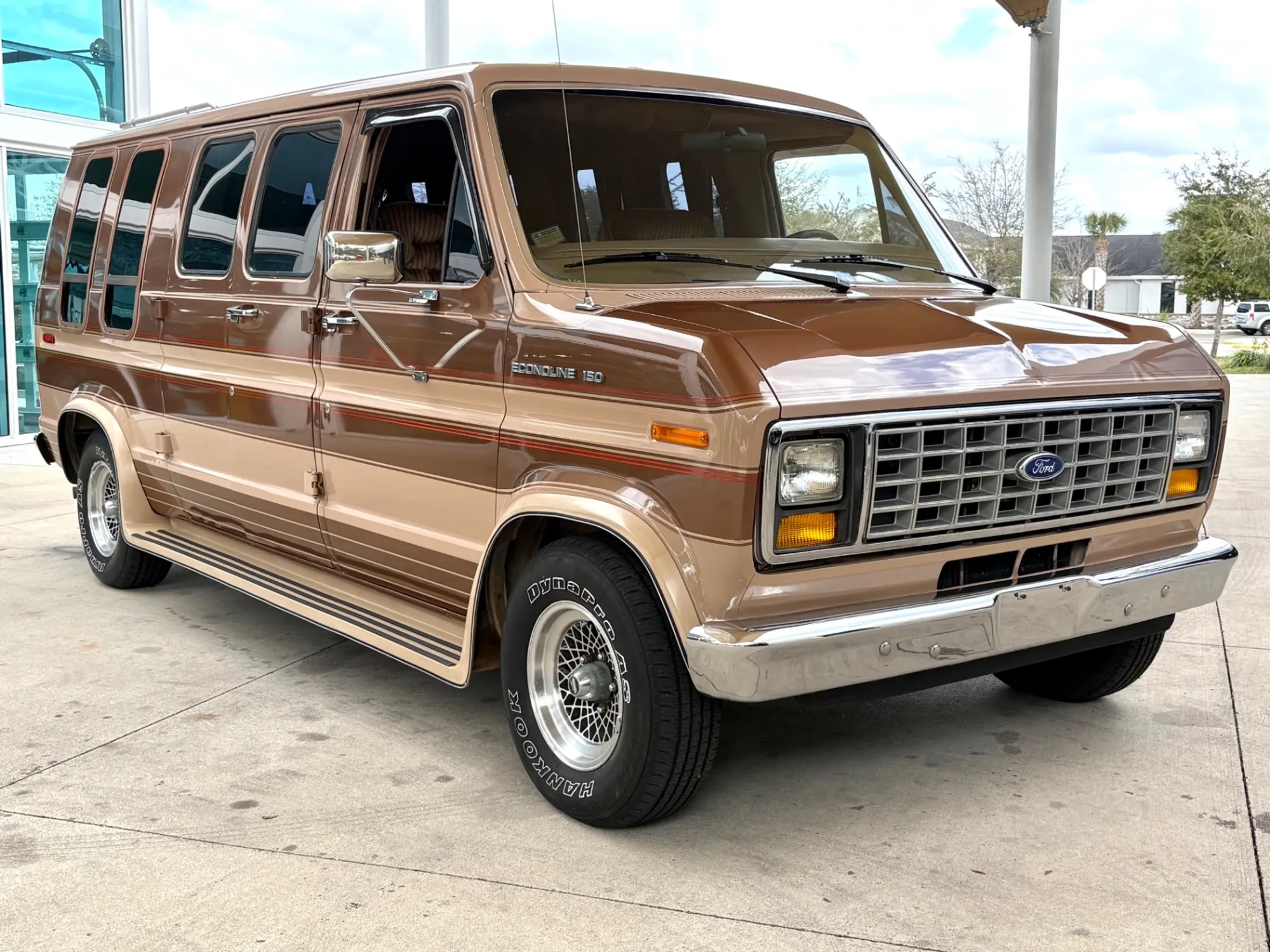 1987 Ford Econoline Conversion Van E-150 - 4
