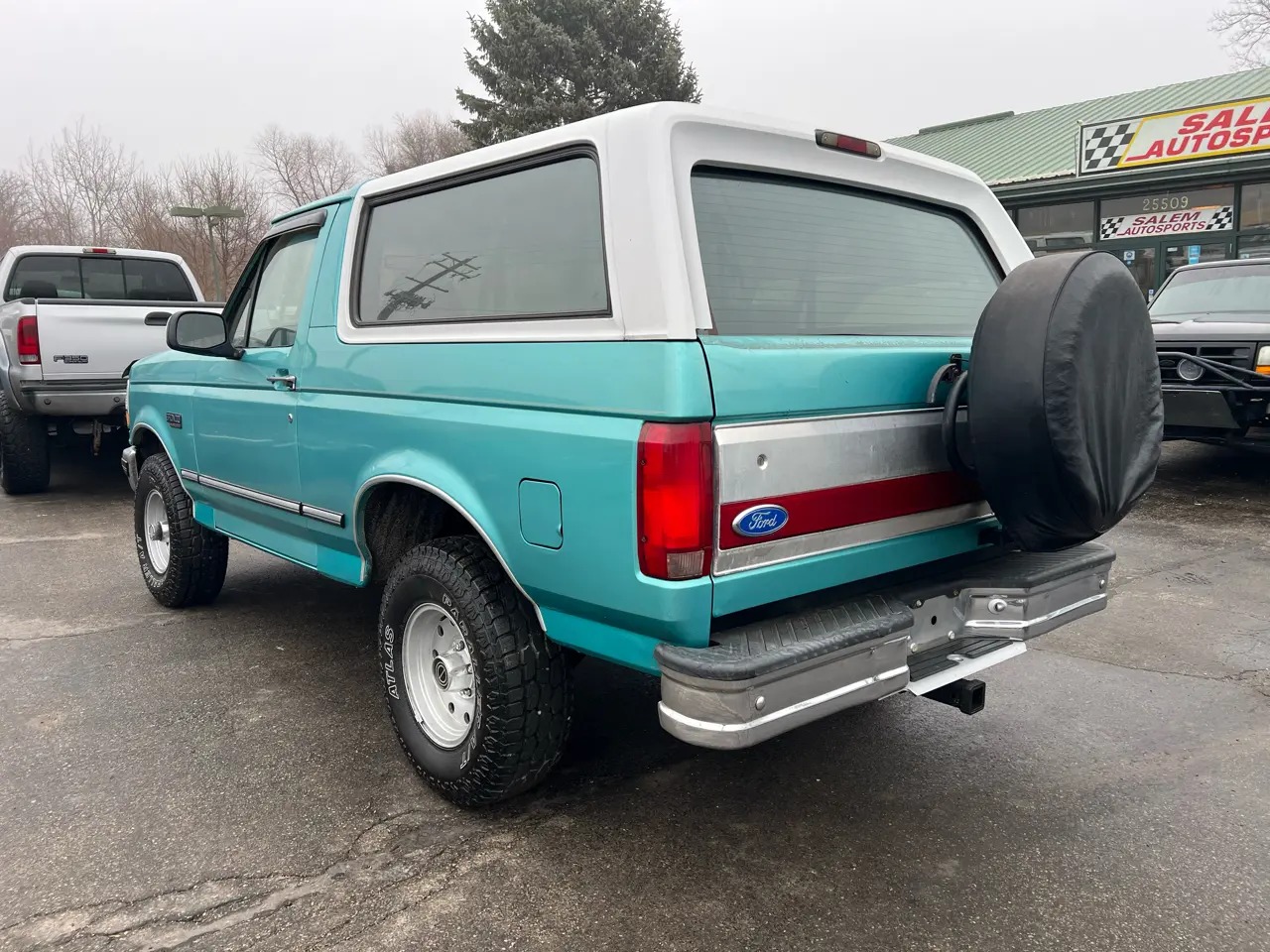 1994 Ford Bronco XLT - 3