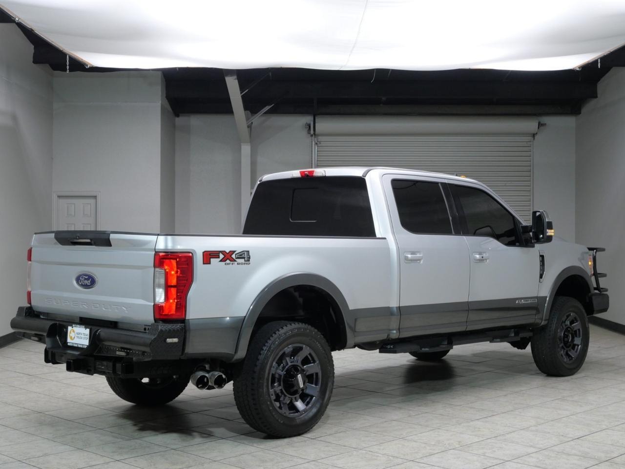 2019 Ford F-350 SD Lariat FX4 - 3