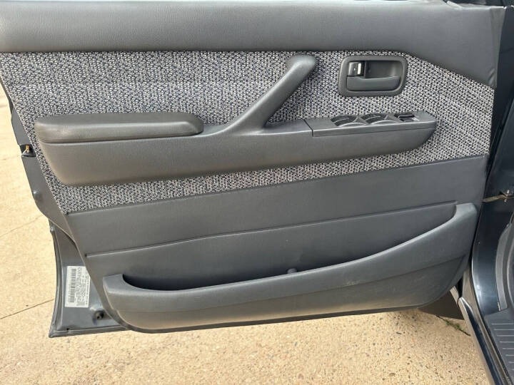 Modified 1991 Toyota Land Cruiser