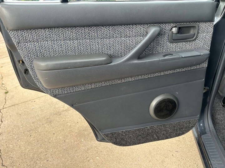 Modified 1991 Toyota Land Cruiser