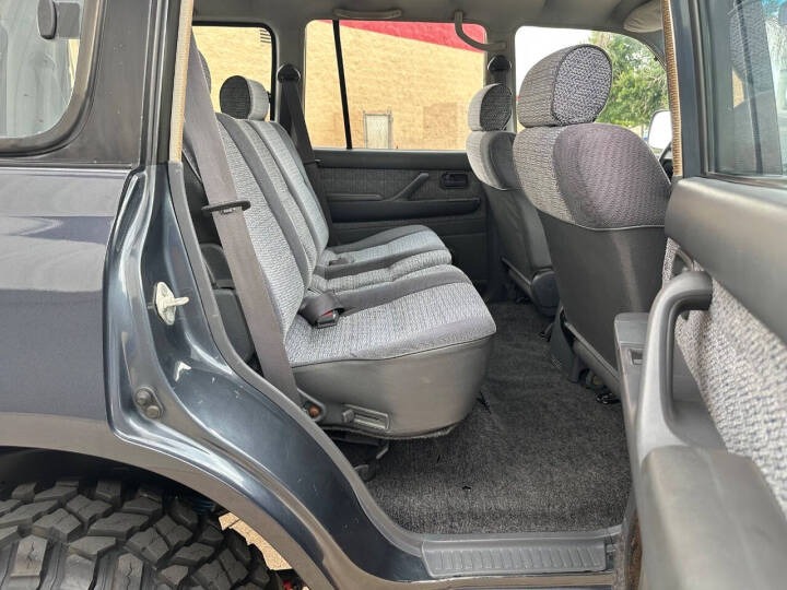 Modified 1991 Toyota Land Cruiser