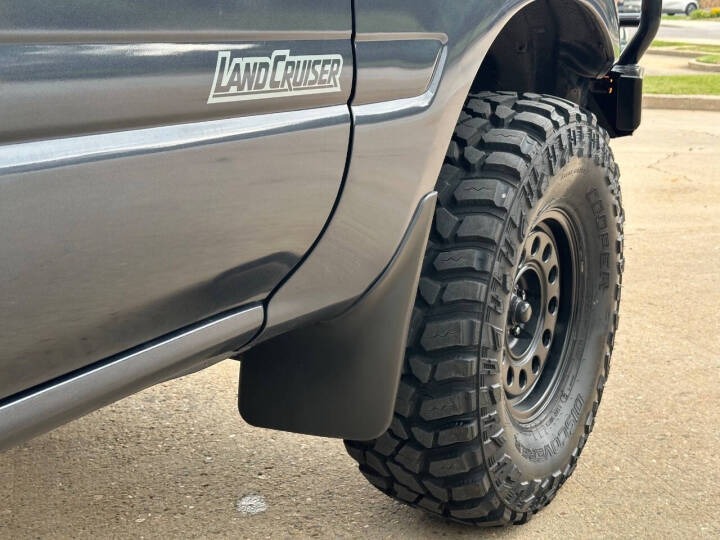 Modified 1991 Toyota Land Cruiser