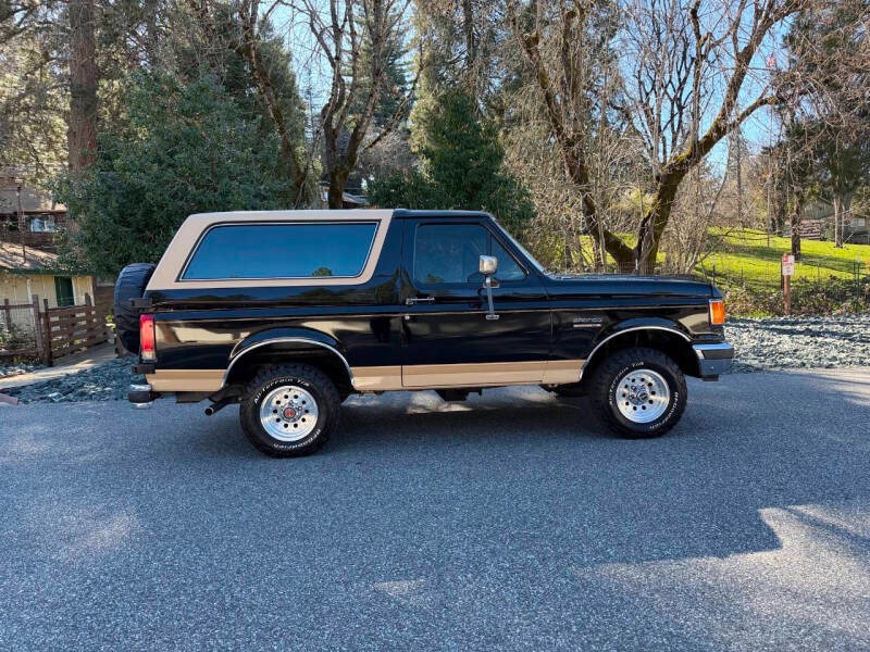 1991 Ford Bronco Eddie Bauer Edition - 2
