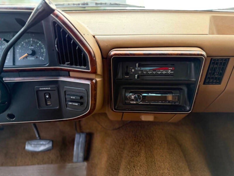 1991 Ford Bronco Eddie Bauer Edition