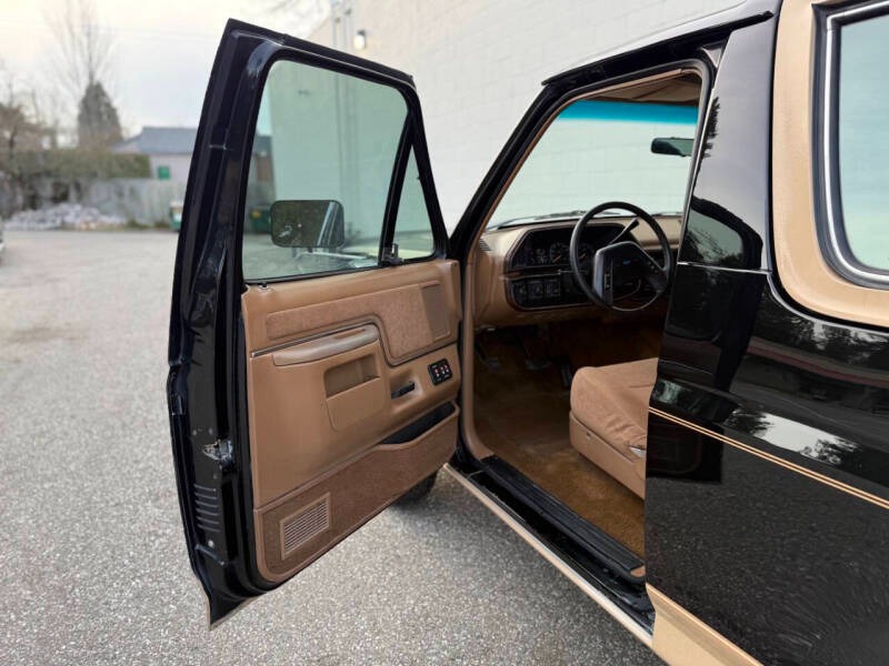 1991 Ford Bronco Eddie Bauer Edition