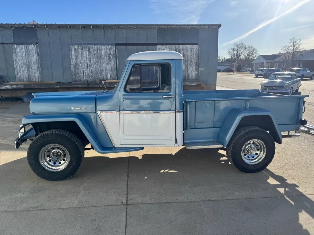 1962 Willys Jeep Pickup