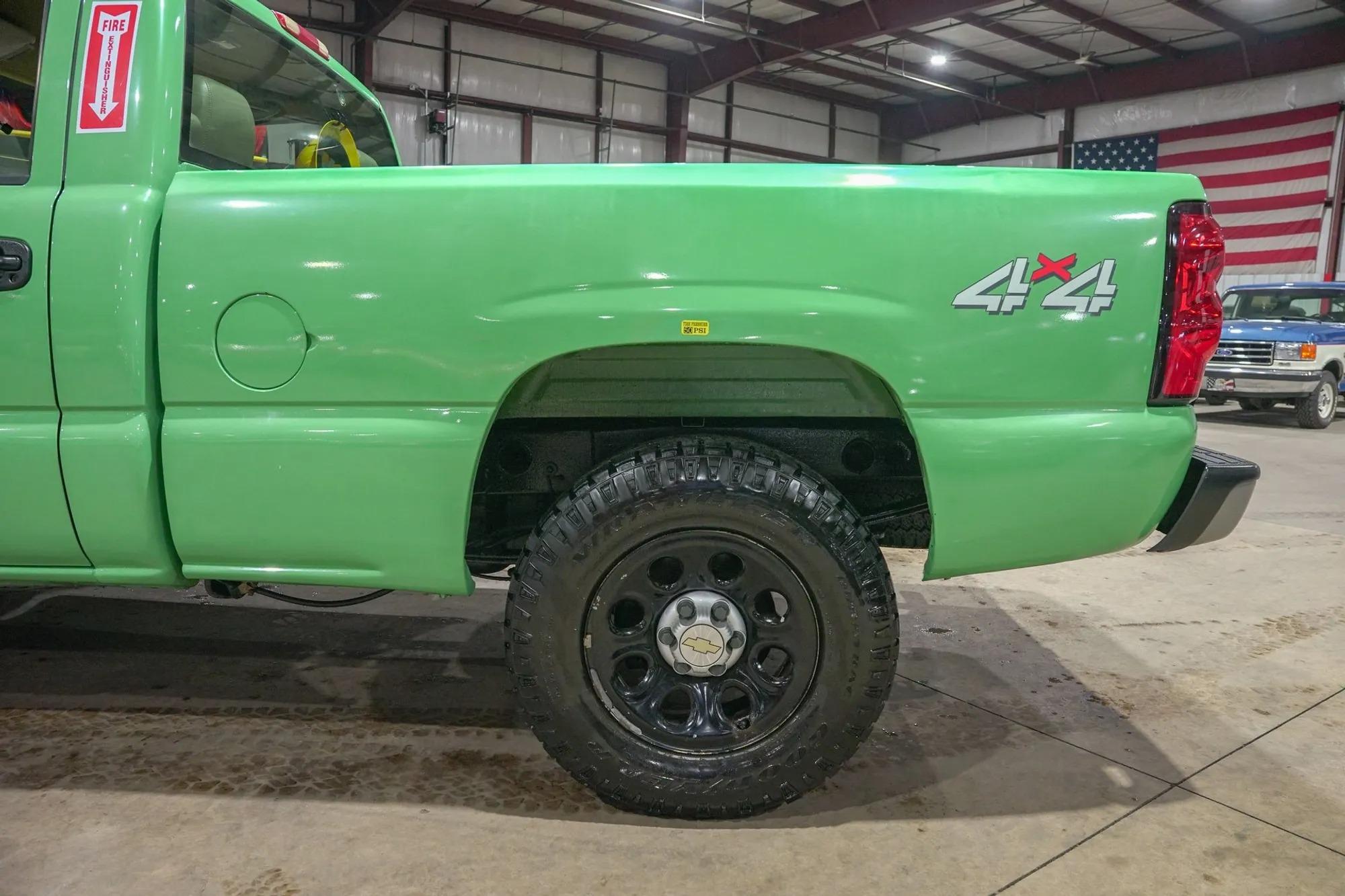 2004 Chevrolet Silverado Forest Reserve - 4