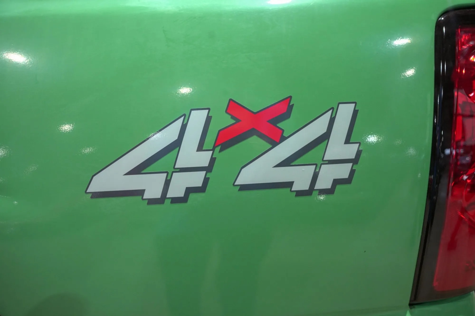 2004 Chevrolet Silverado Forest Reserve