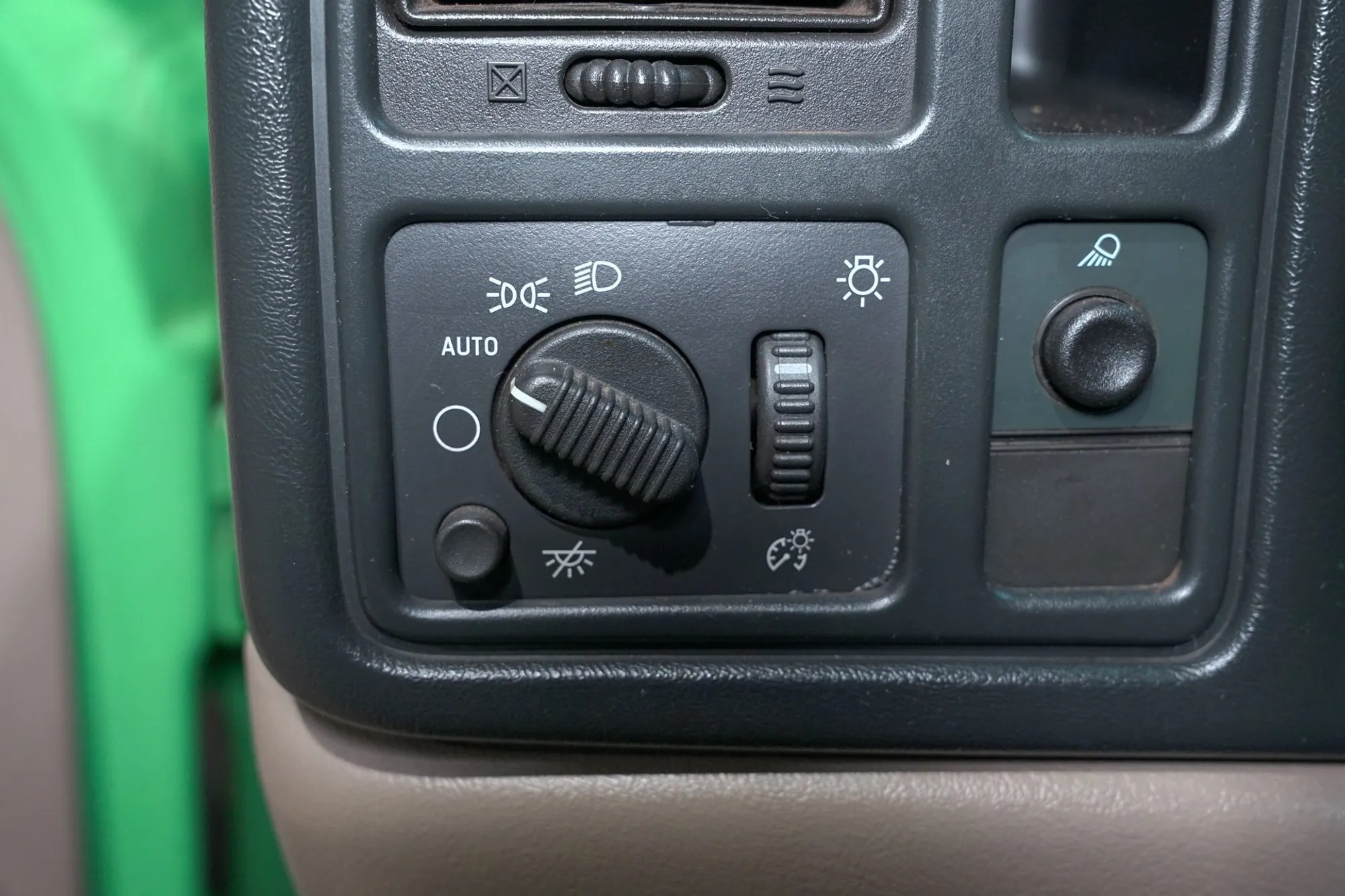 2004 Chevrolet Silverado Forest Reserve