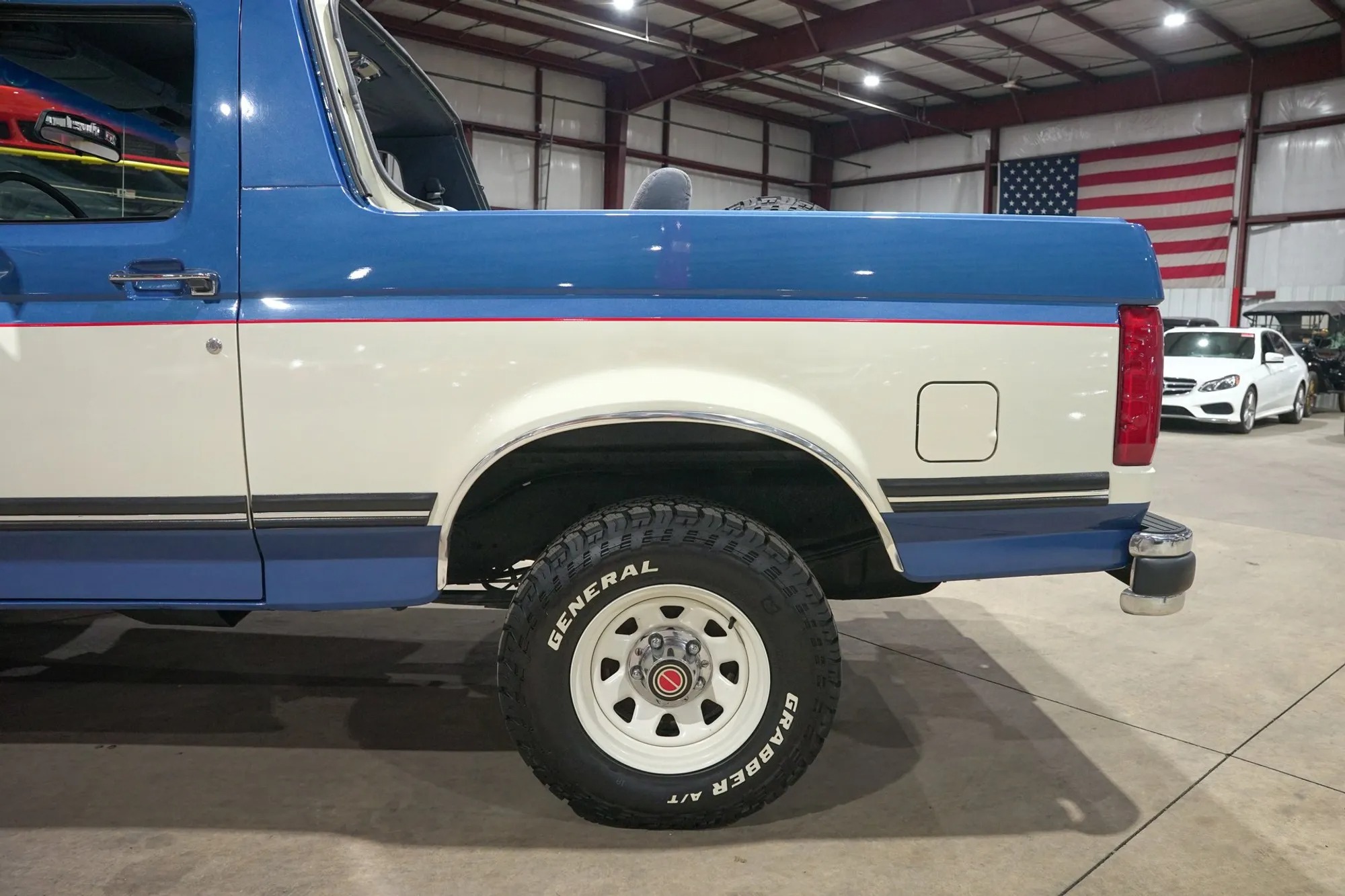 1991 Ford Bronco XLT - 5