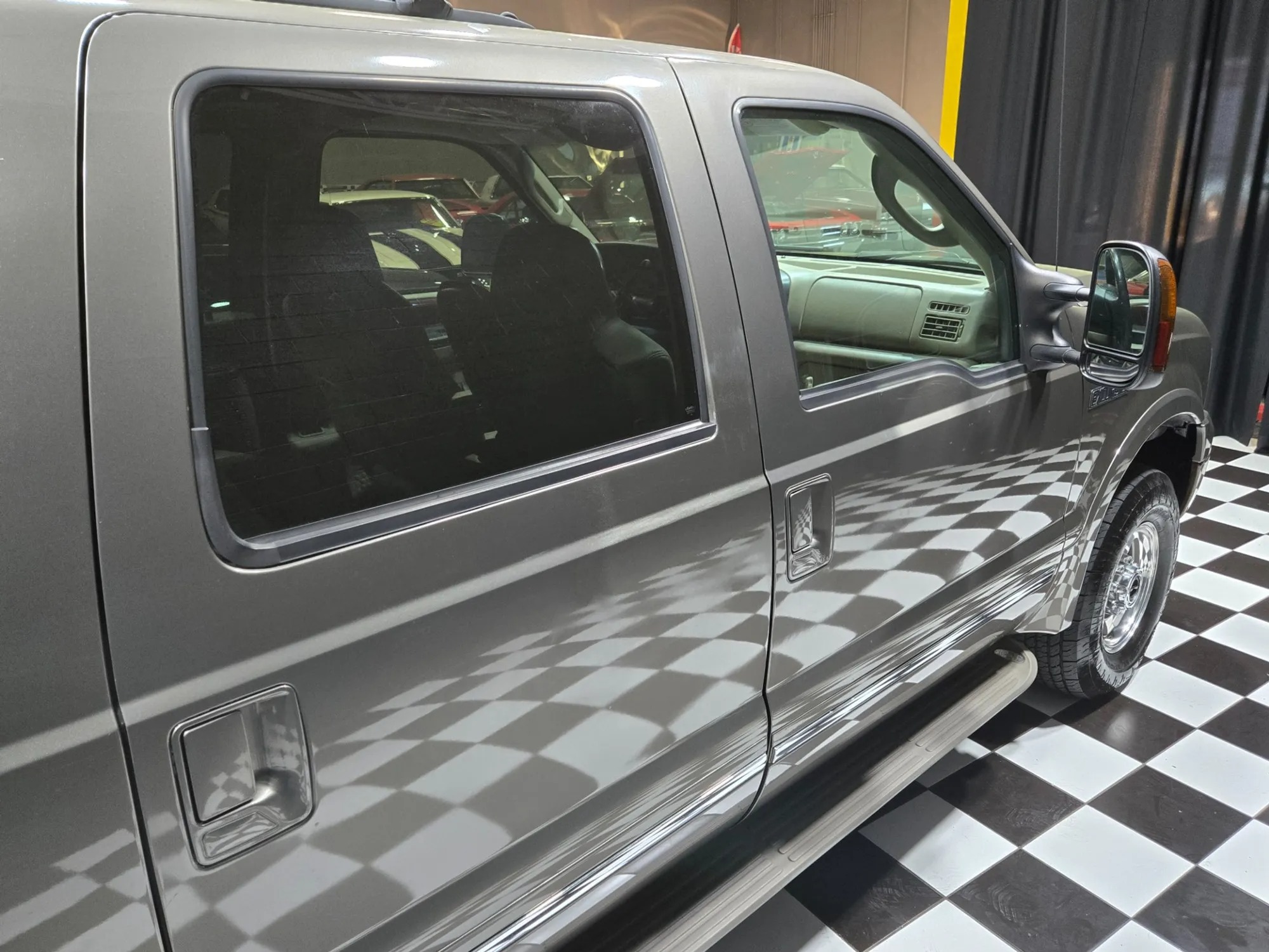 2005 Ford Excursion Limited