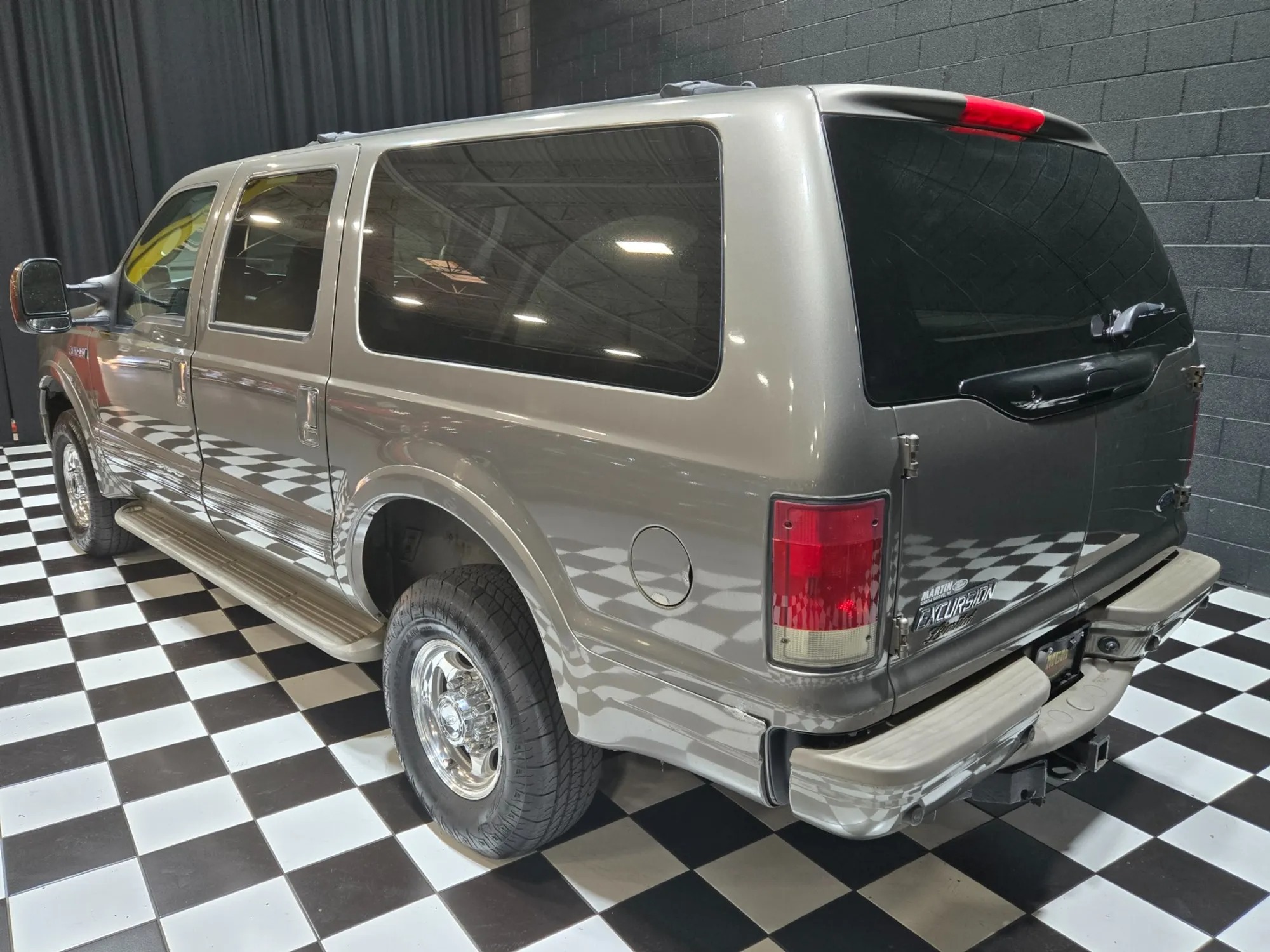 2005 Ford Excursion Limited - 2