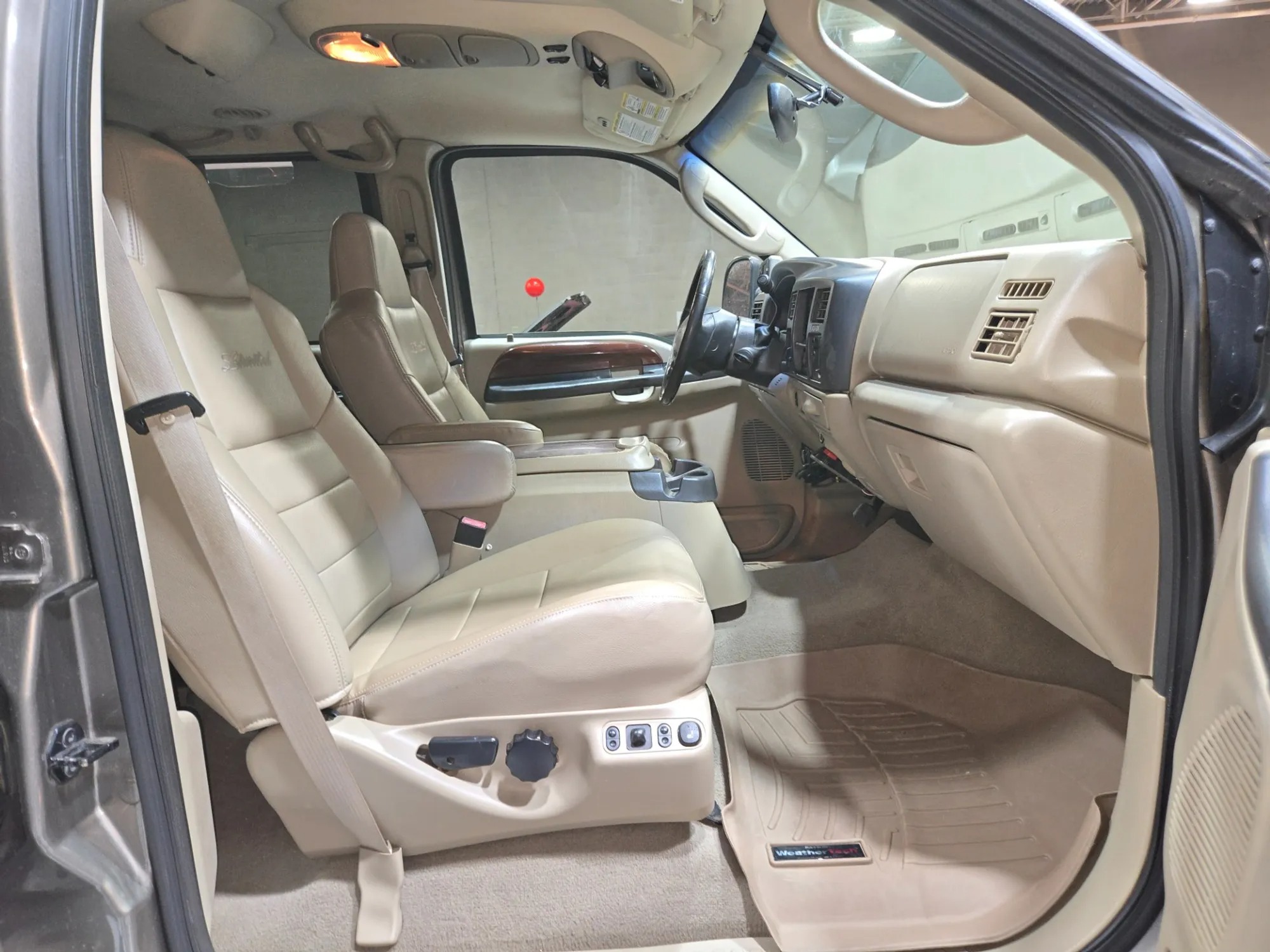 2005 Ford Excursion Limited