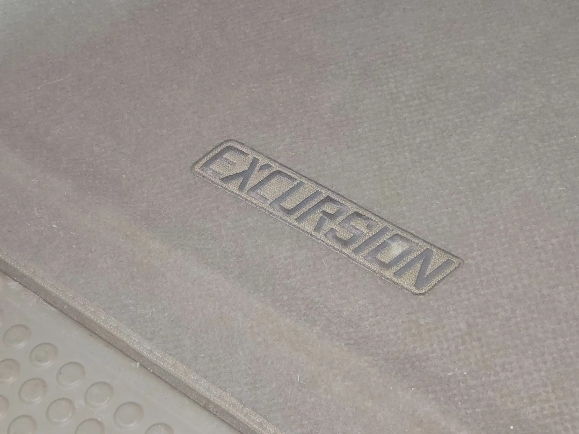 2005 Ford Excursion Limited