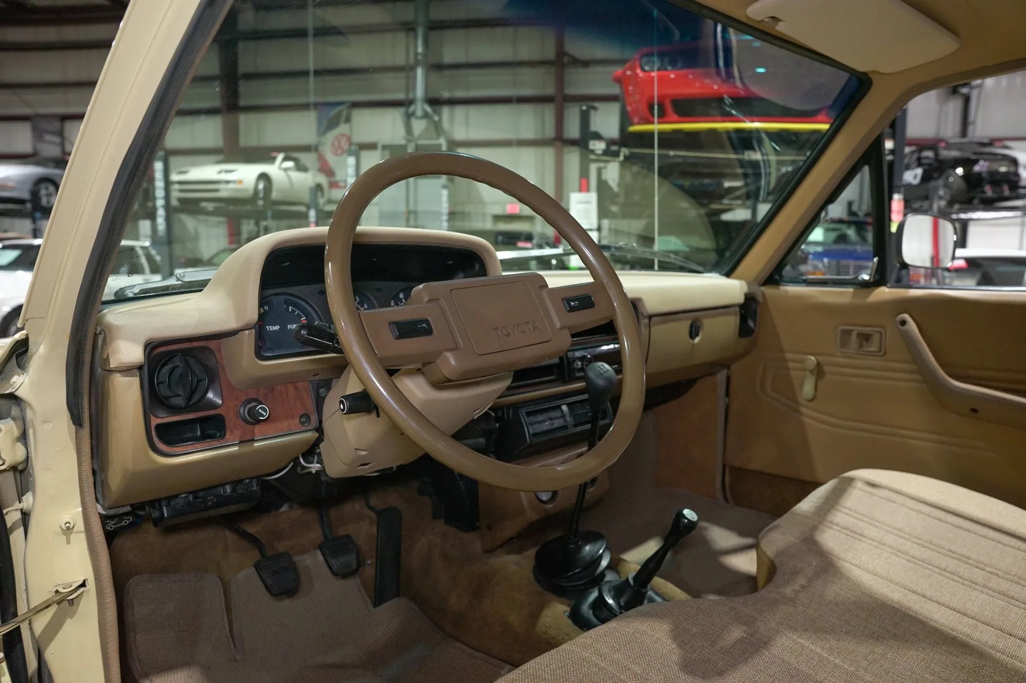 1980 Toyota Pickup Deluxe
