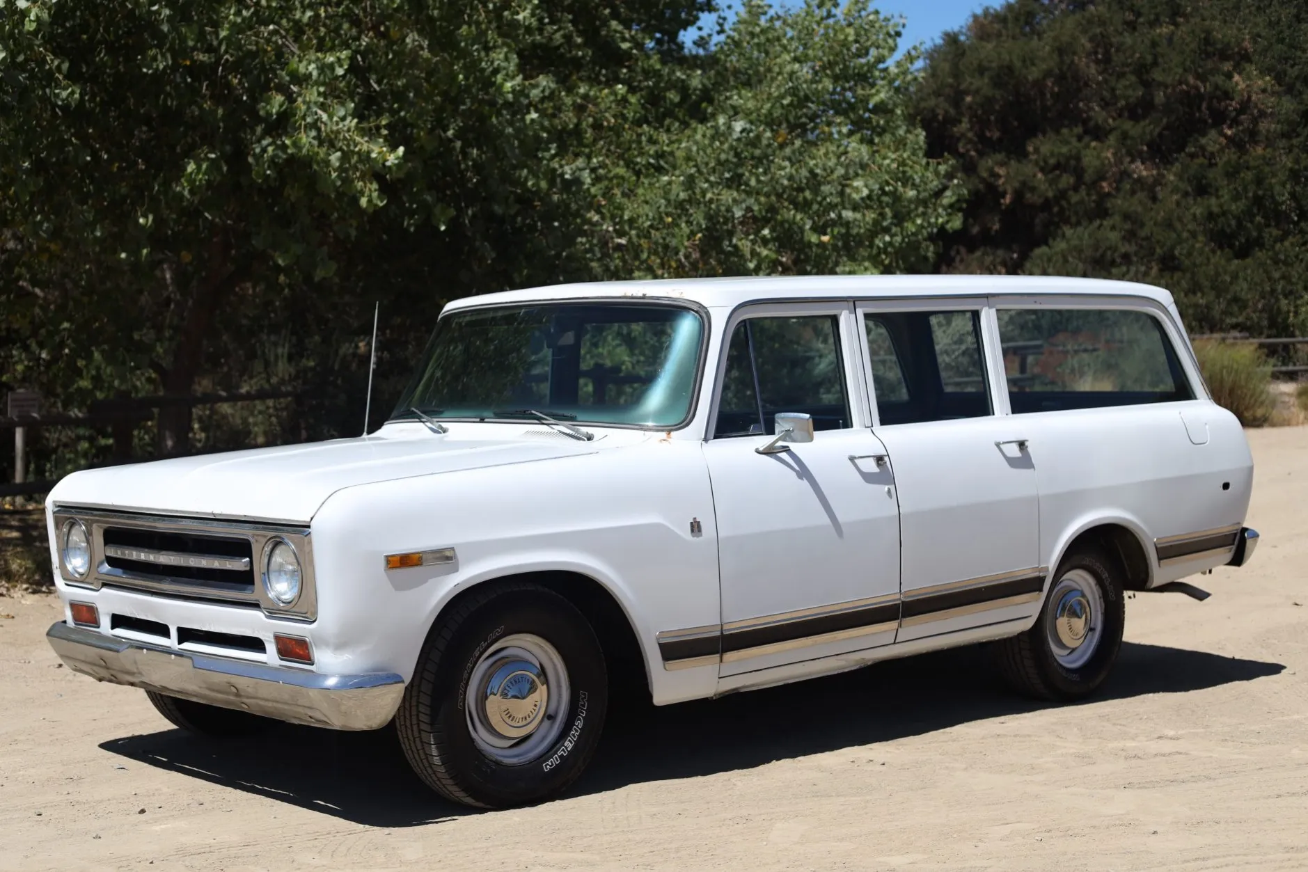  International Harvester Travelall