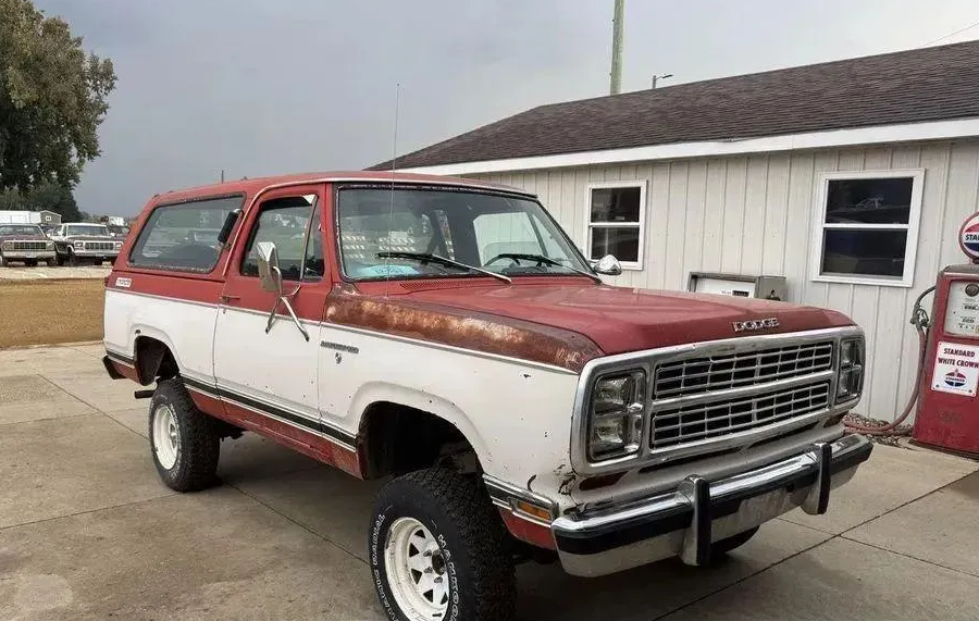 1979 Dodge Ramcharger - 3