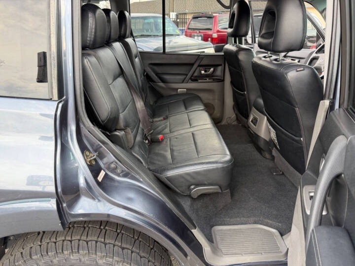 2006 Mitsubishi Montero Limited