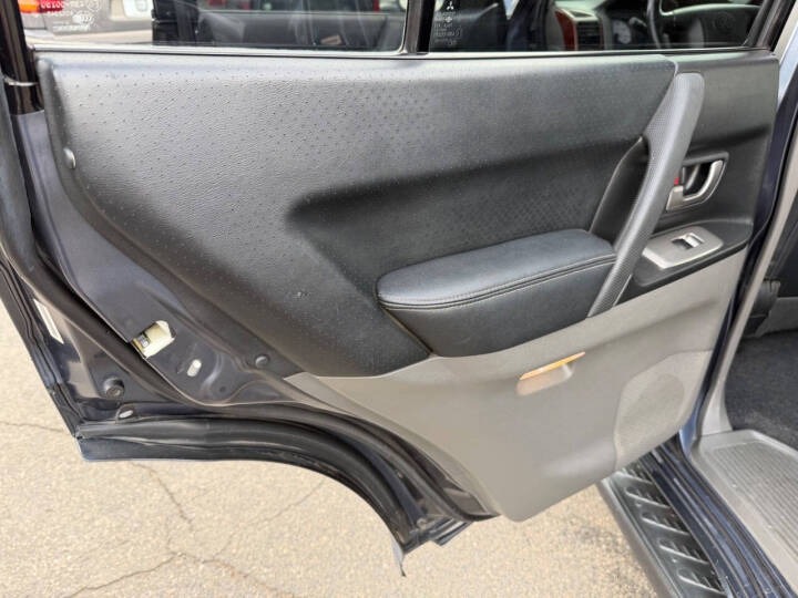 2006 Mitsubishi Montero Limited