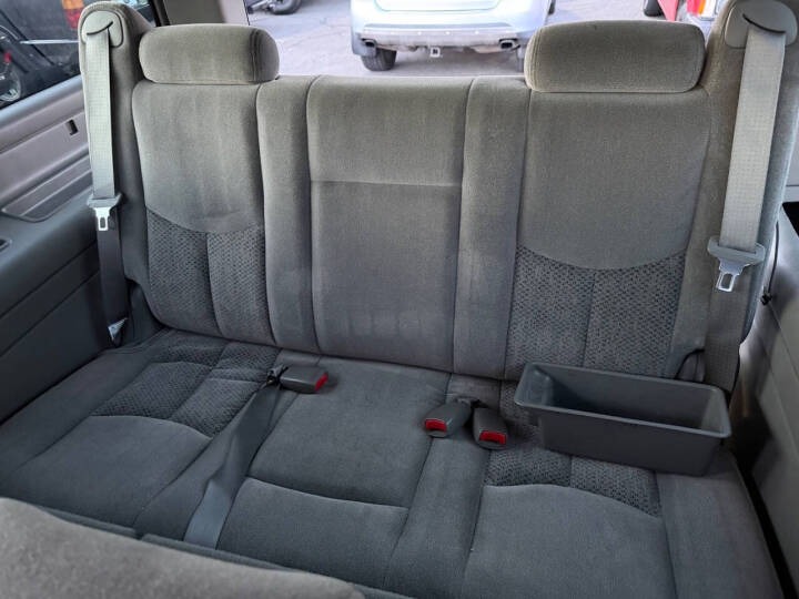 2005 Chevrolet Suburban 1500 LS