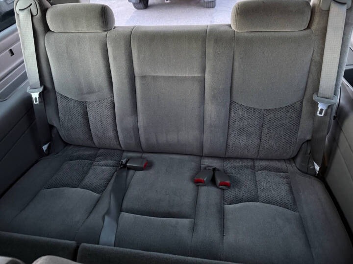 2005 Chevrolet Suburban 1500 LS