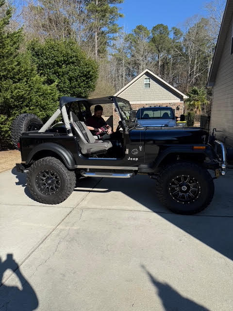 LT1-Powered 1983 Jeep CJ-7 - 3