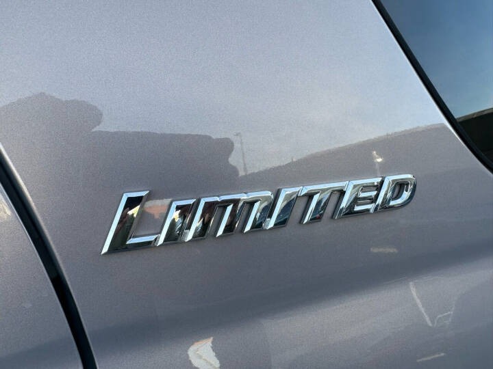 2002 Toyota Sequoia Limited - 5