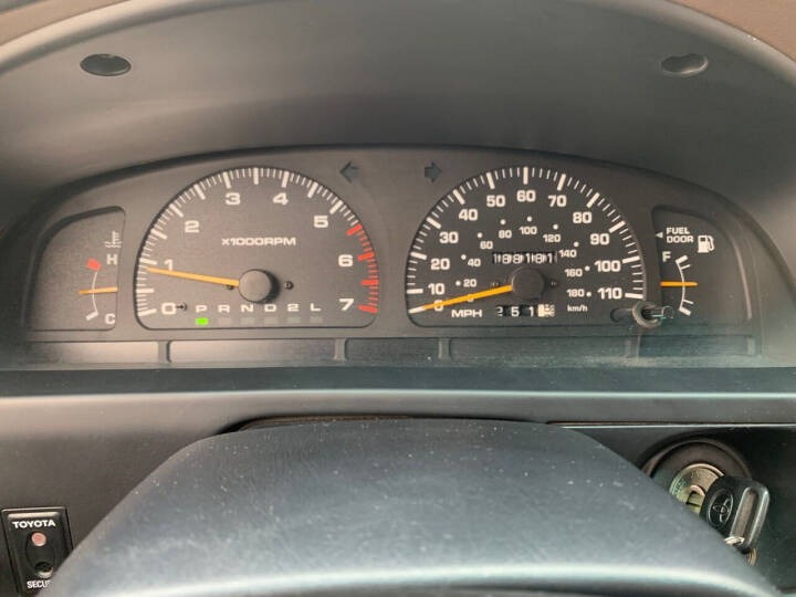 1998 Toyota 4Runner SR5