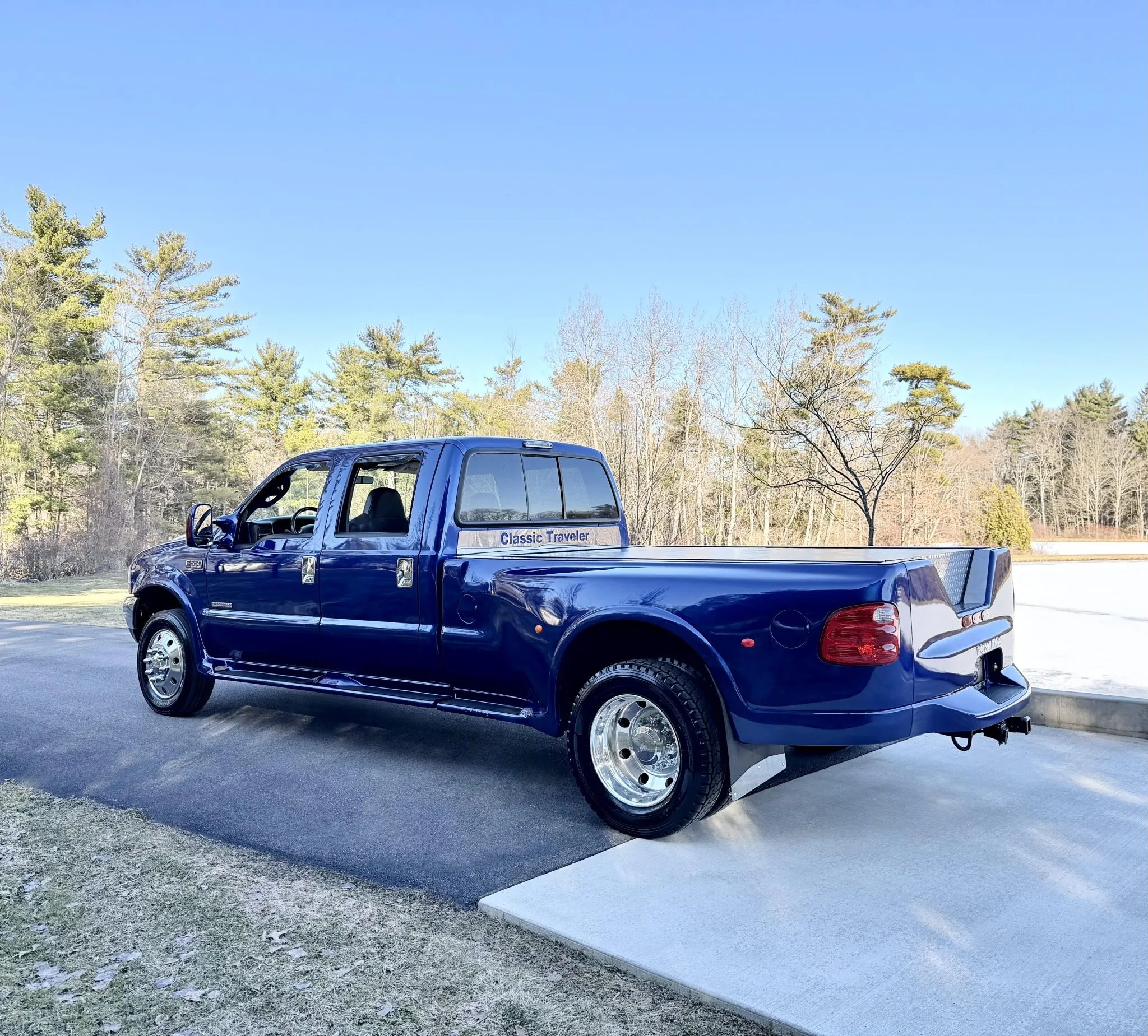 2003 Ford F-550 Fontaine Classic Traveler