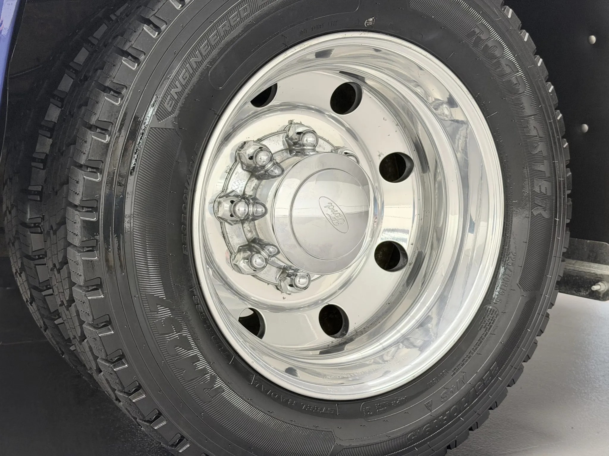 2003 Ford F-550 Fontaine Classic Traveler