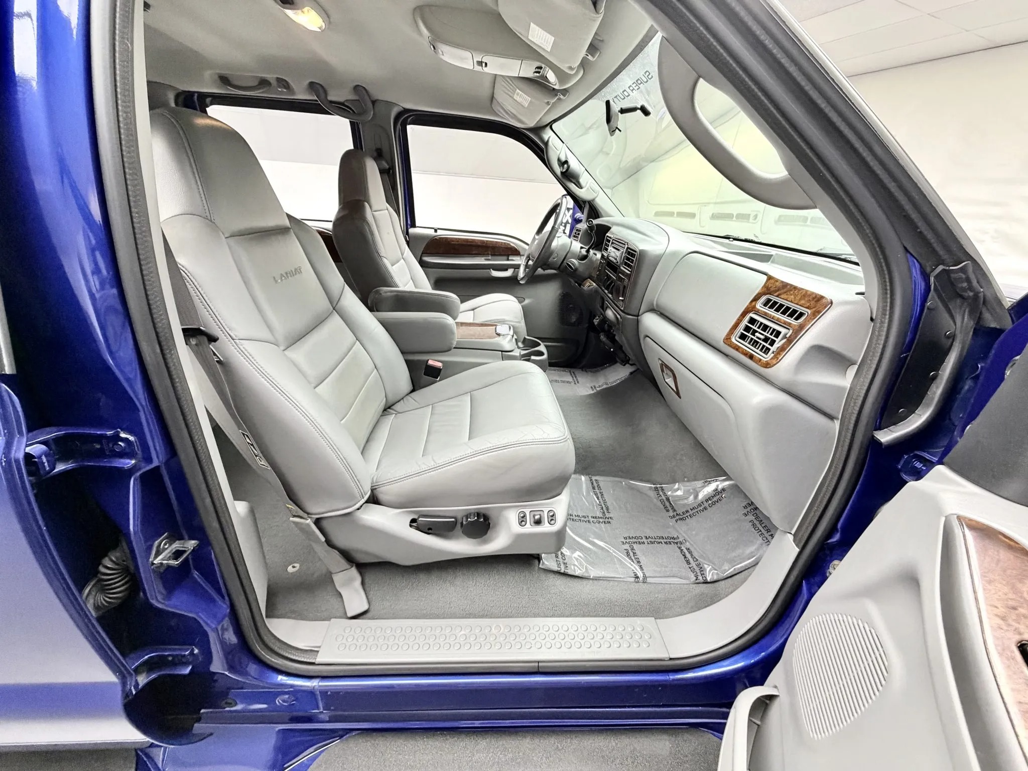 2003 Ford F-550 Fontaine Classic Traveler