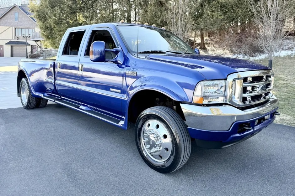 2003 Ford F-550 Fontaine Classic Traveler