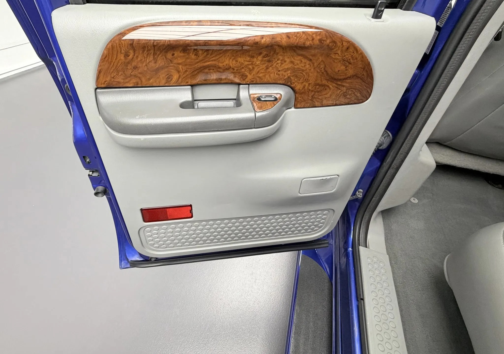 2003 Ford F-550 Fontaine Classic Traveler