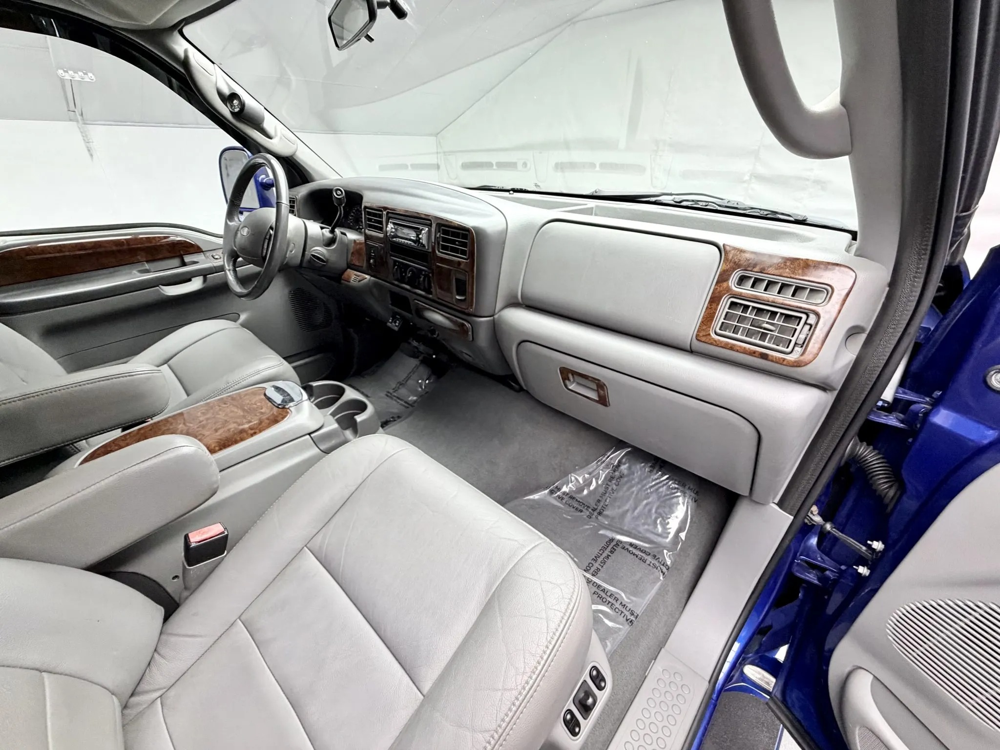 2003 Ford F-550 Fontaine Classic Traveler