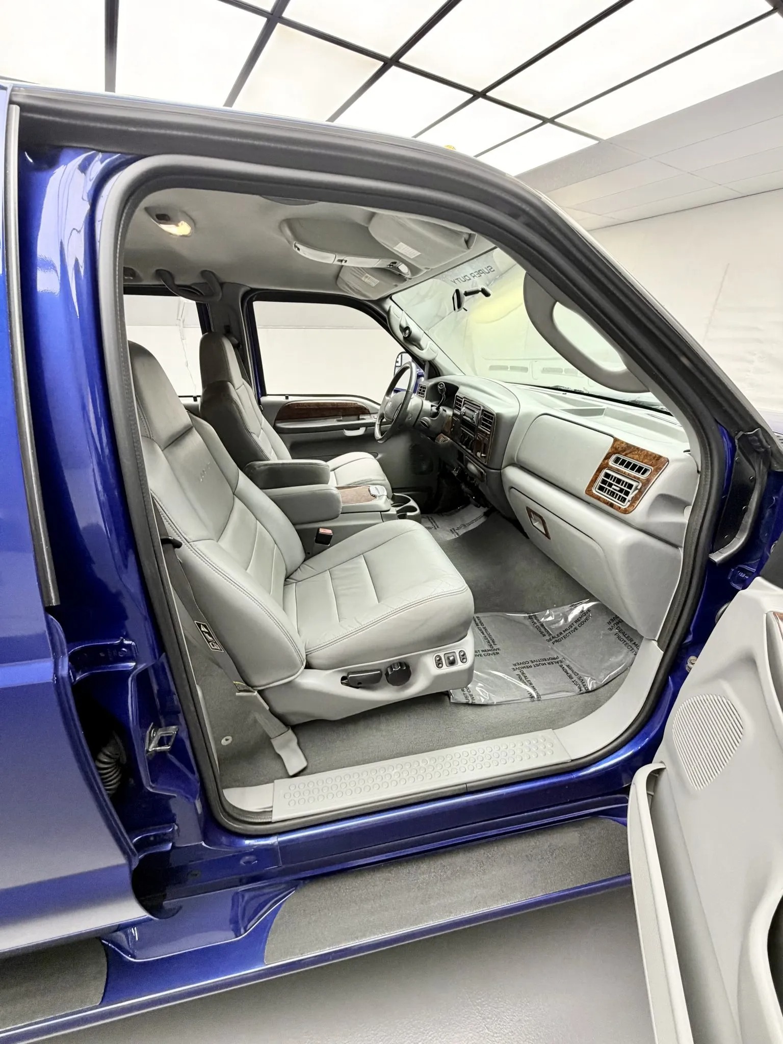 2003 Ford F-550 Fontaine Classic Traveler