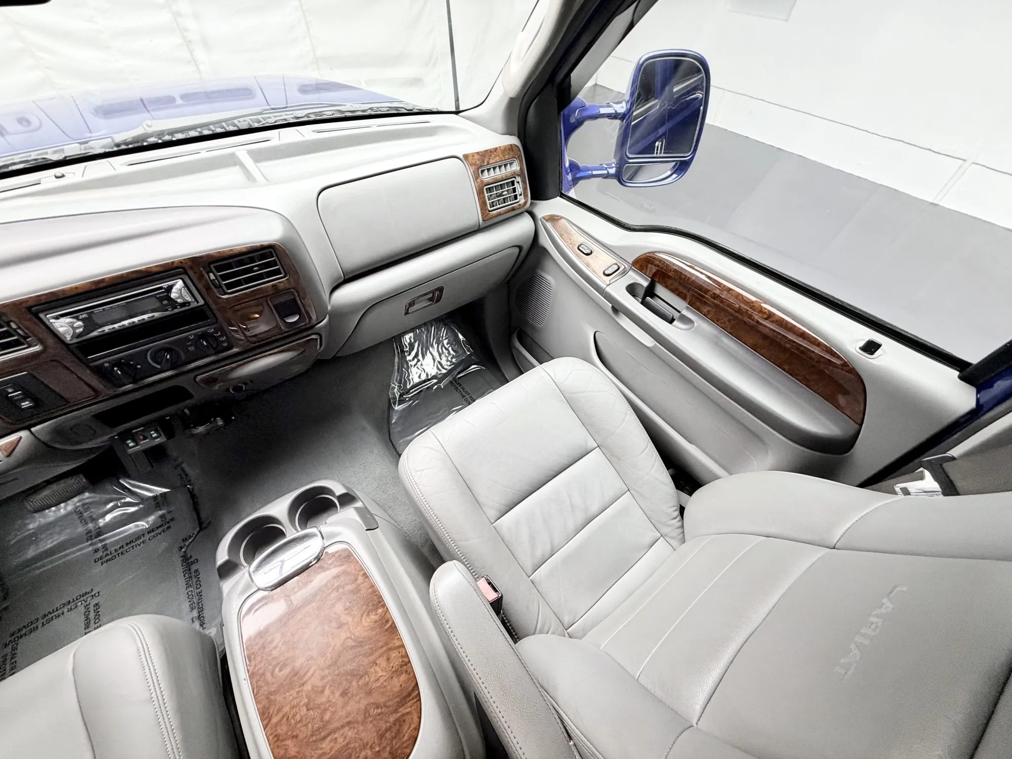 2003 Ford F-550 Fontaine Classic Traveler