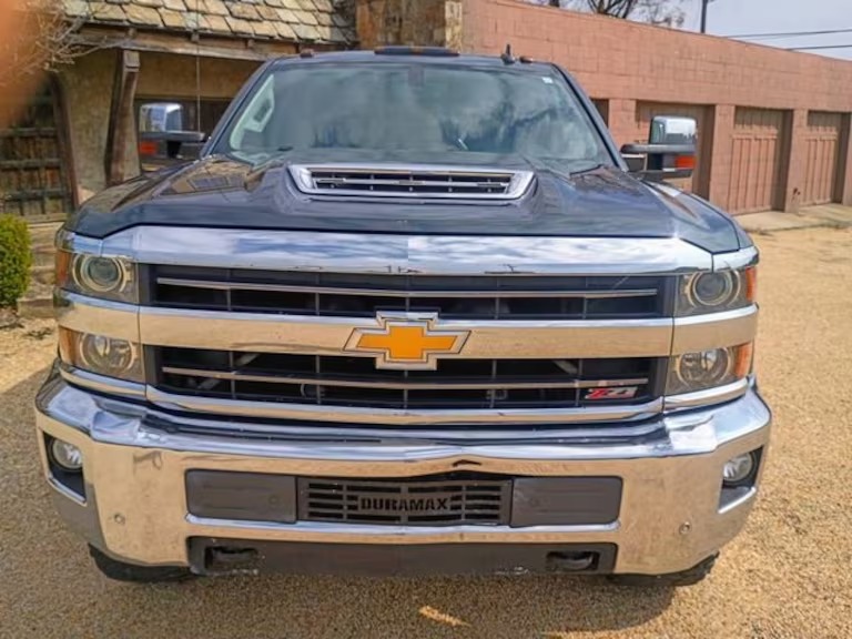 2019 Chevrolet Silverado 2500HD LTZ - 3