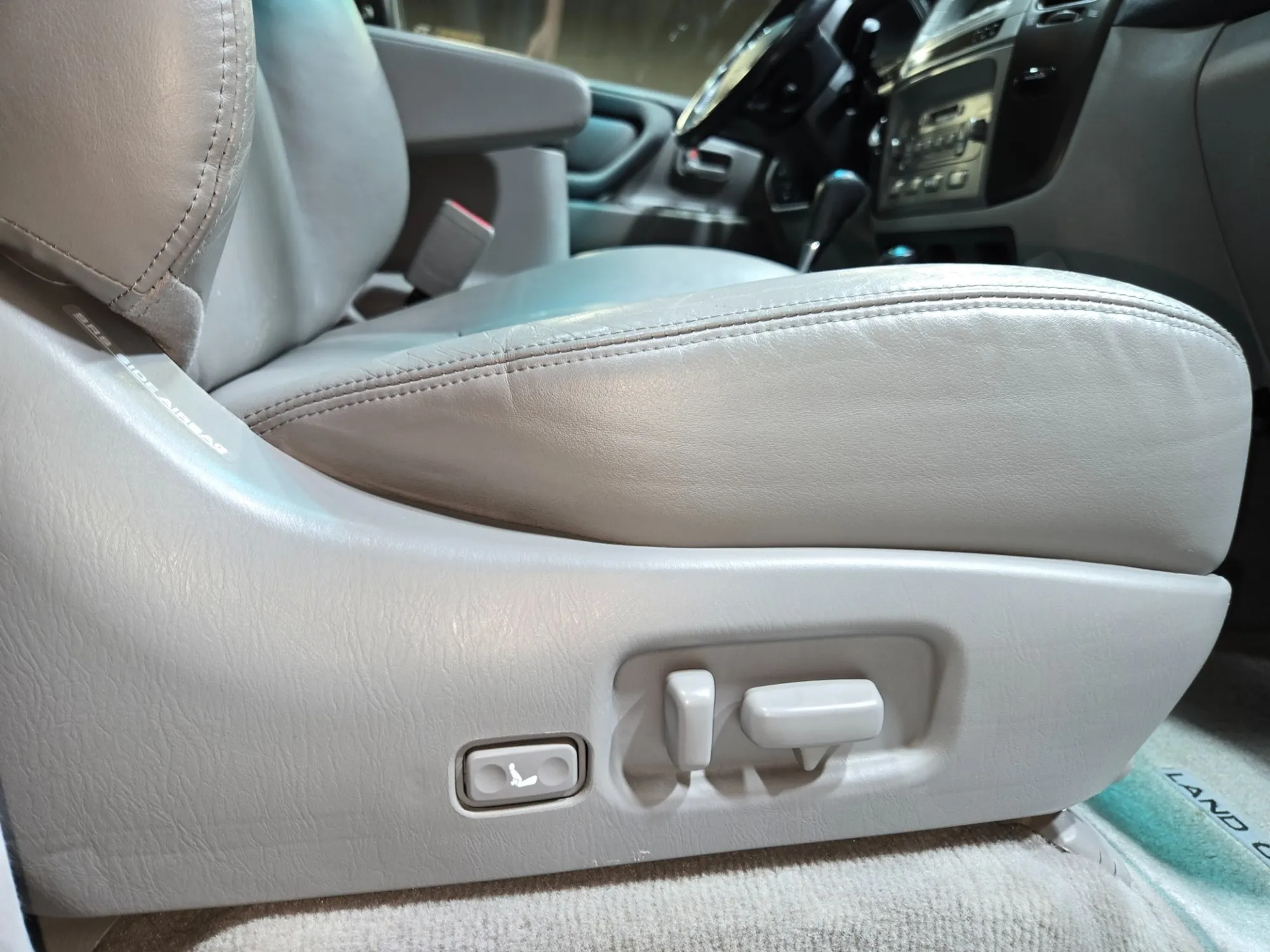 2004 Toyota Land Cruiser