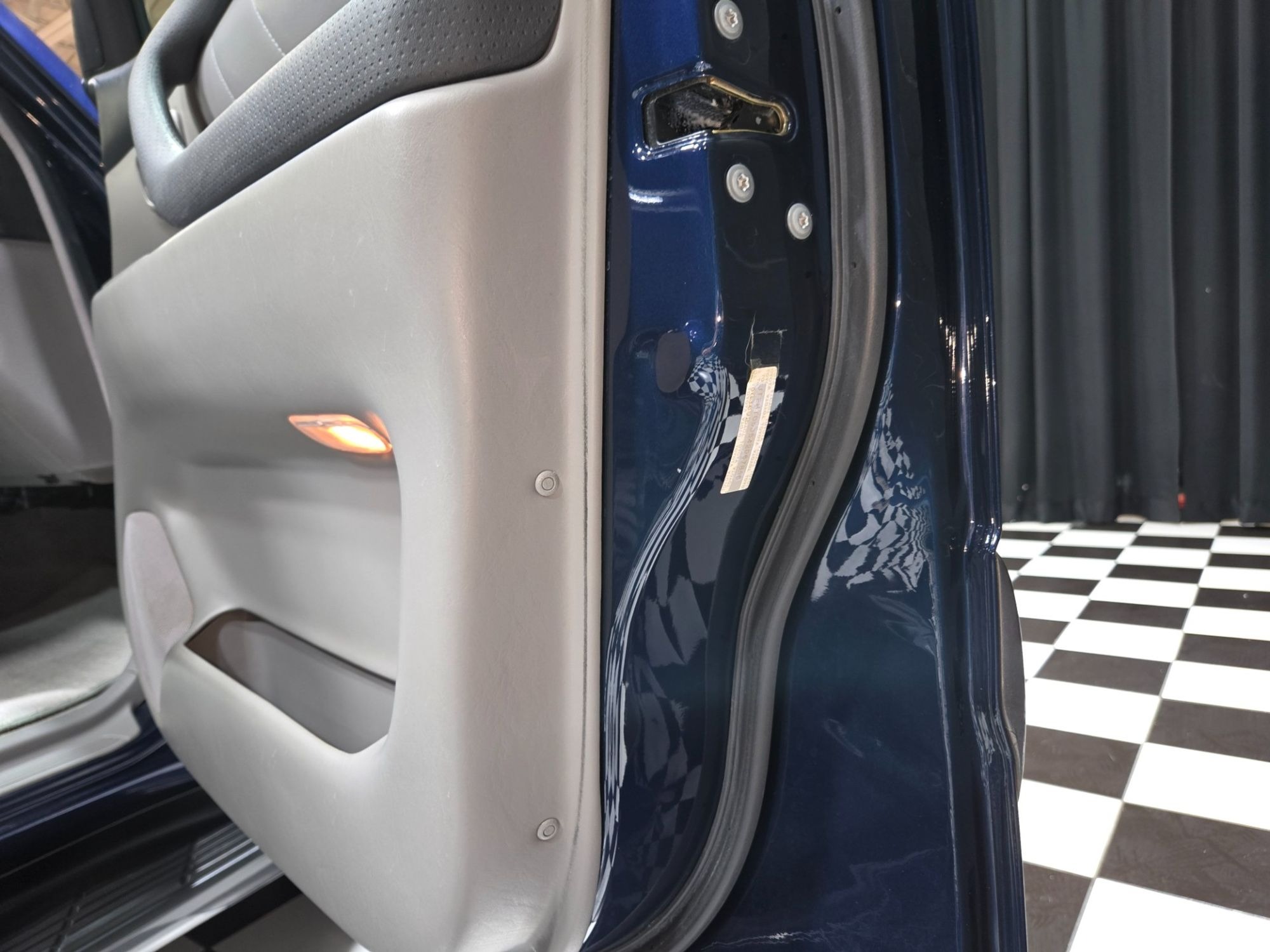 2004 Toyota Land Cruiser