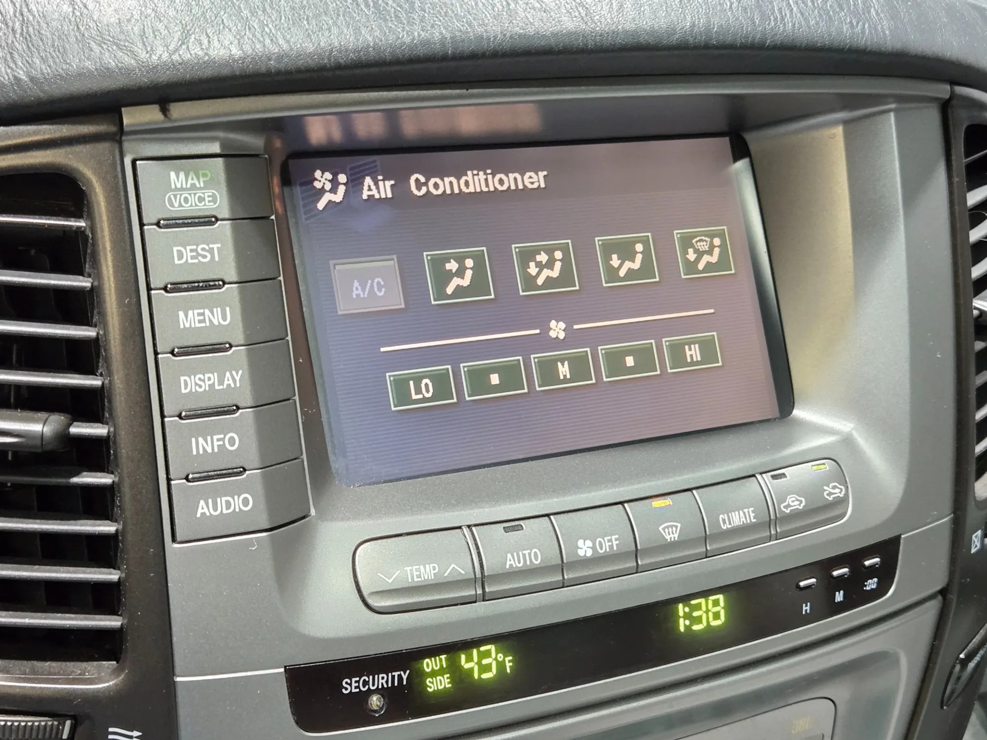 2004 Toyota Land Cruiser