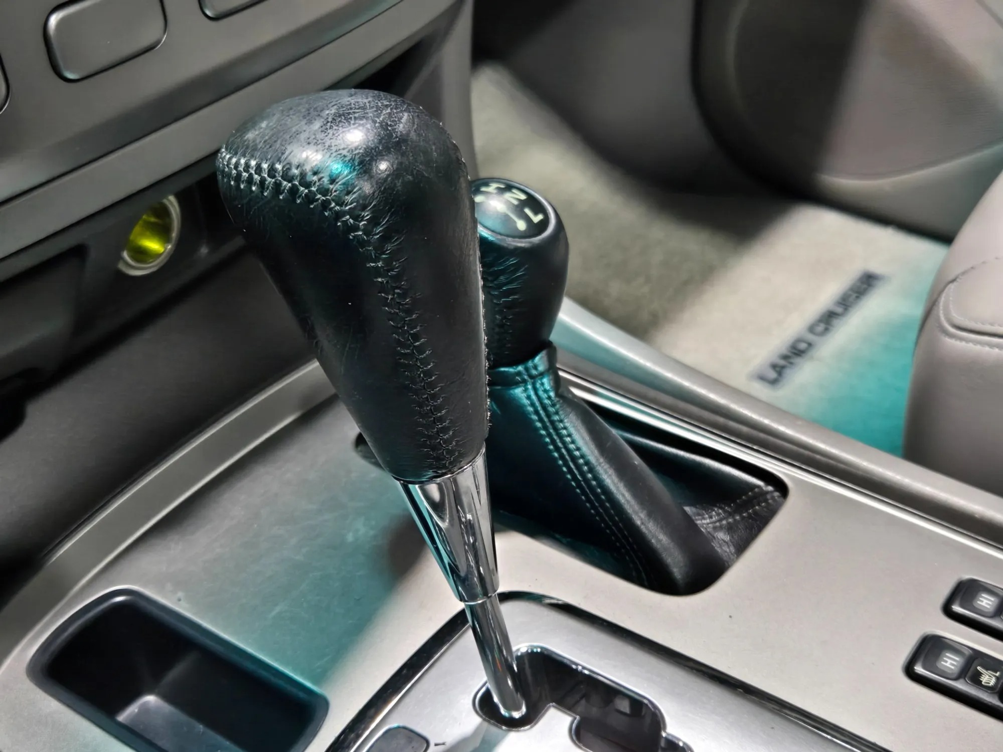 2004 Toyota Land Cruiser