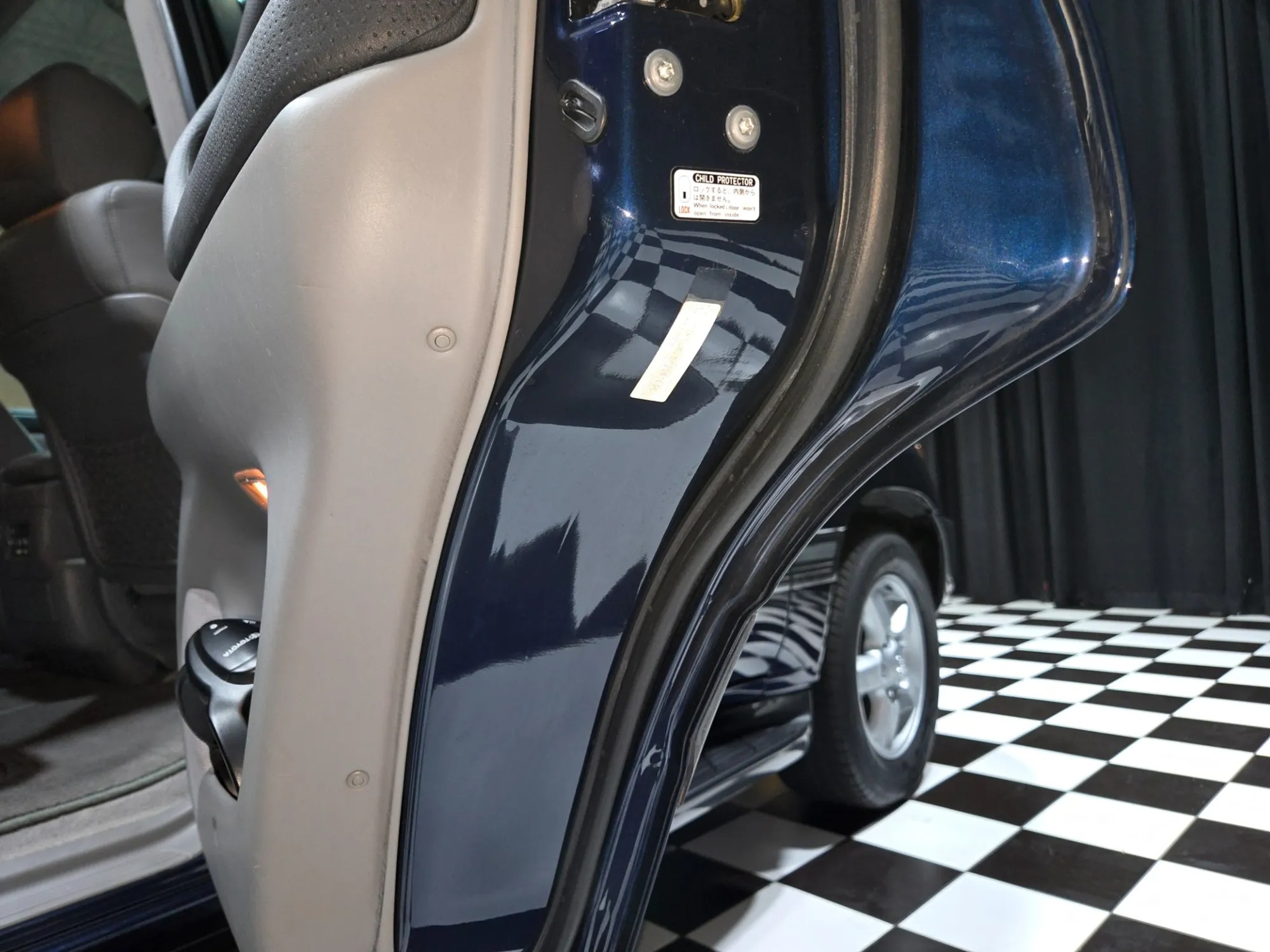 2004 Toyota Land Cruiser